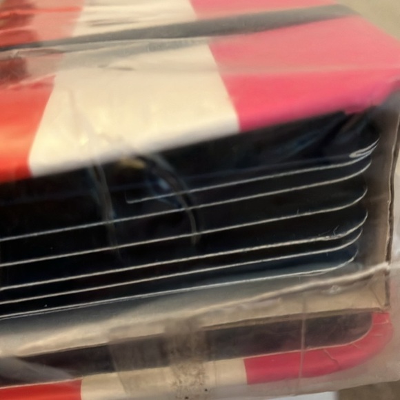 Kate Spade: Candy Stripe Recipe Book- 7 sections- 20 recipes for each section - Picture 8 of 16